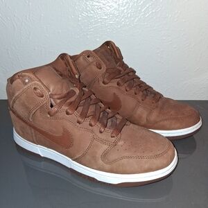 Nike Men's Brown High-Top Sneakers